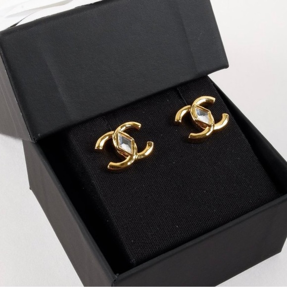 CHANEL Jewelry - 100% Authentic 23C CHANEL CC Logo Crystal Earrings Studs Gold Tone like new!